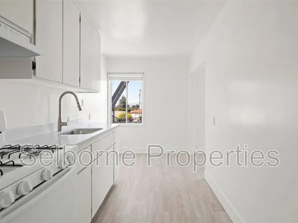 369 Colusa Ave #2, Berkeley, CA 94707