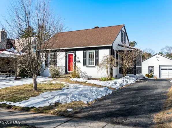 32 Alden Court, Delmar, NY 12054