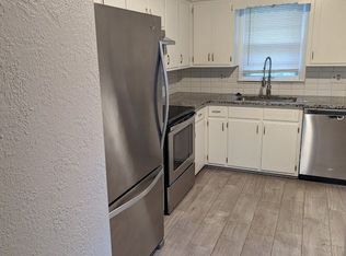 804 NW 15th St, Blue Springs, MO 64015