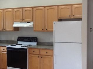 2513 4th St, Peru, IL 61354