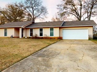 607 Melbourne Dr, Enterprise, AL 36330
