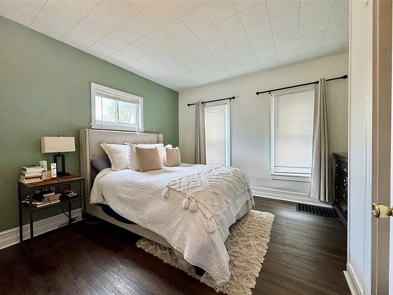 565 Thompson St #A — Photo 7