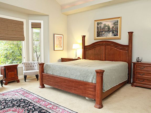 Large Master, Accent Lighting