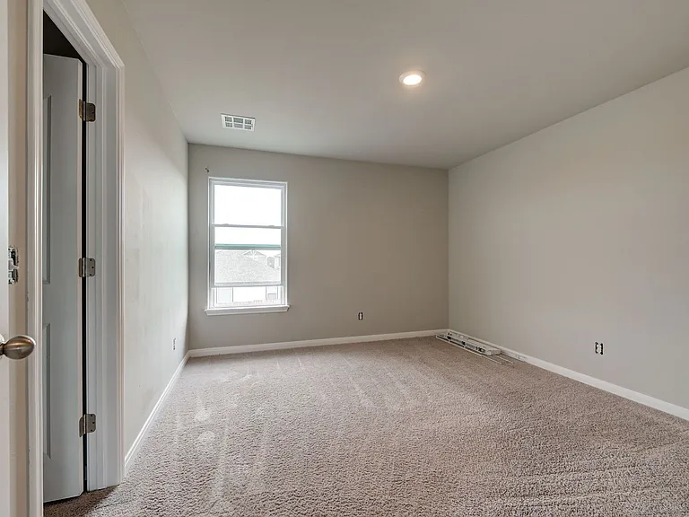 1609 Maroon Dr — Photo 34