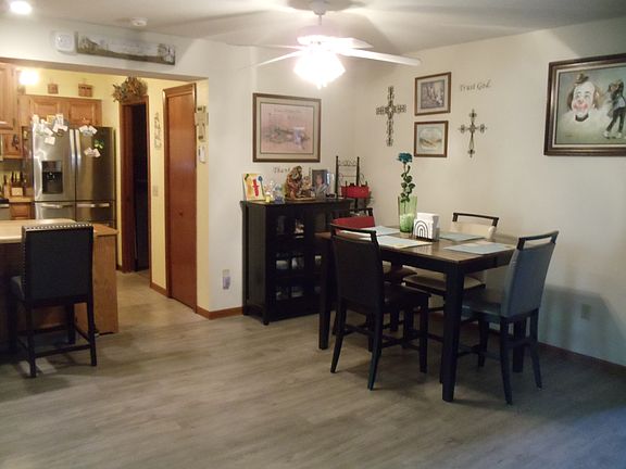 3rd image of 1643 Kathryn Ct