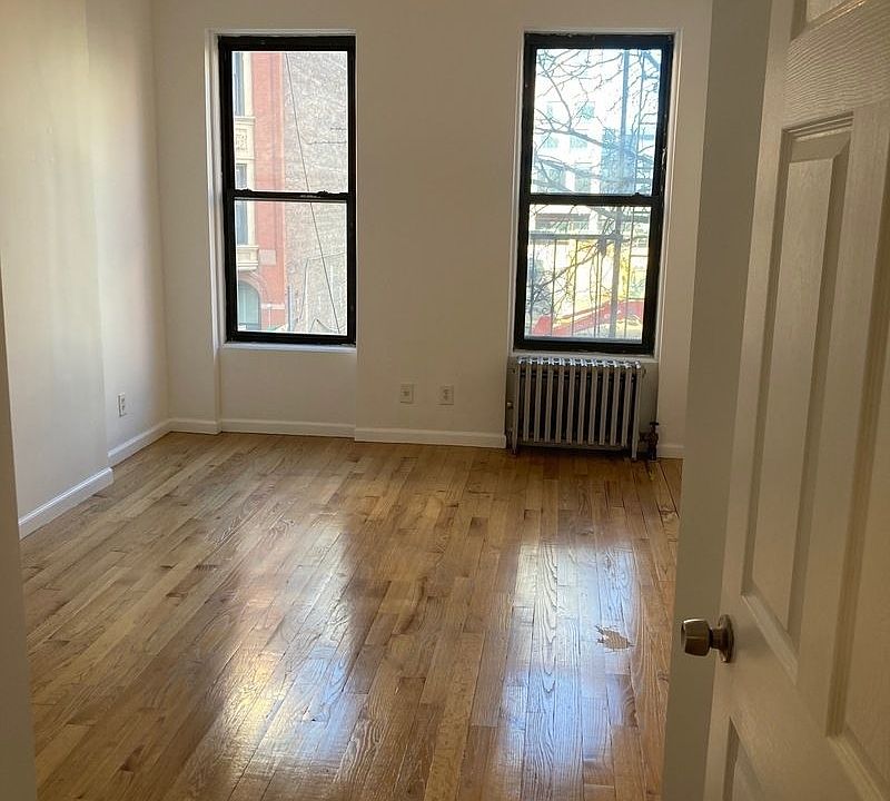 1st image of 208 E 124th St #6