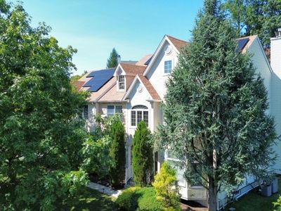 4 Pring Ct, West Orange, NJ, 07052