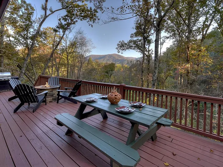 1822 Hidden Lake Dr — Photo 16