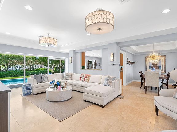 5th image of 2848 NE 35th Court