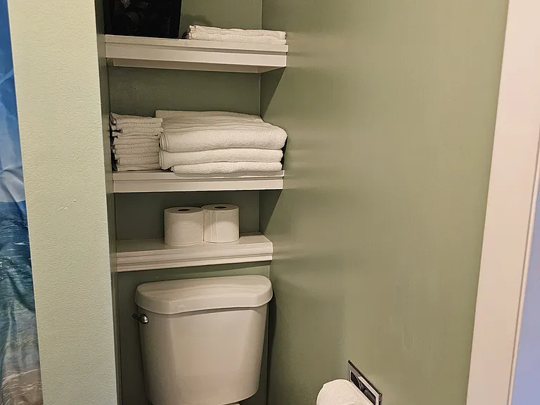 47 Saint Lawrence St #6 — Photo 9