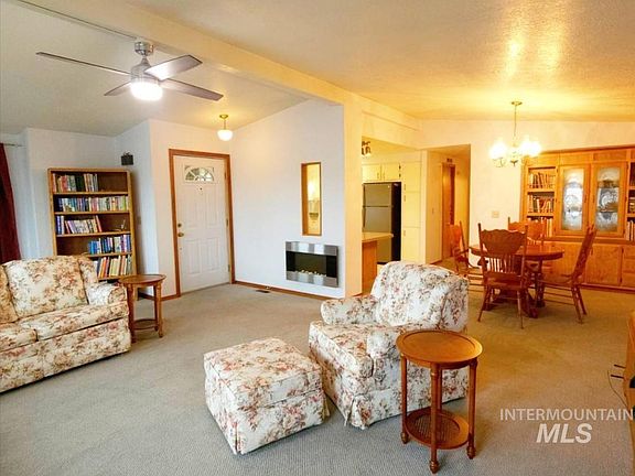 3rd image of 1907 W Flamingo Ave Unit 109