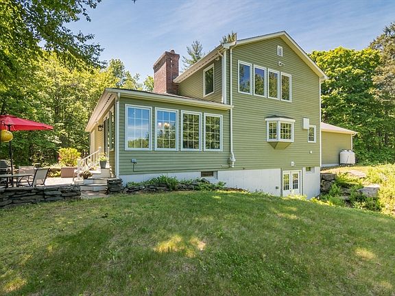 3rd image of 26 Briar Hill Rd