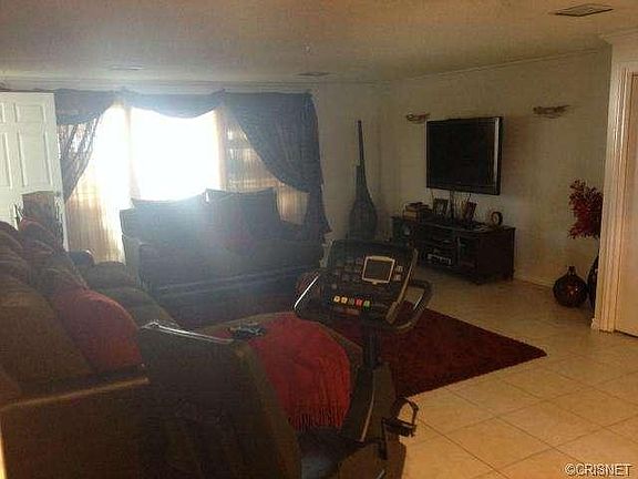 5th image of 6353 Beeman Ave