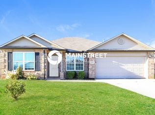 2004 W Autumn Way, Mustang, OK 73064