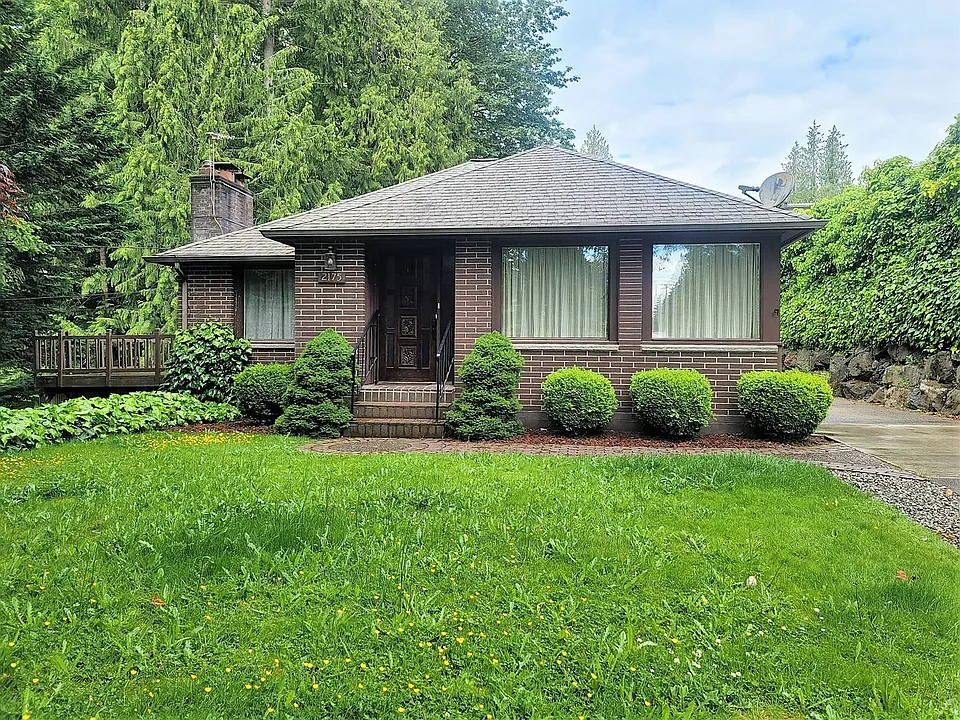 2175 Lynnette Pl NW