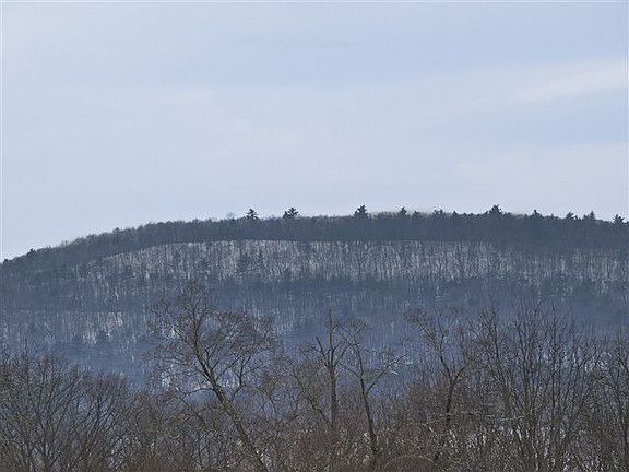 2nd image of 285 Old Route 209