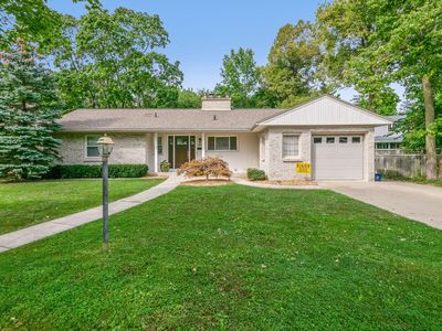 2643 Manor Dr SE, East Grand Rapids, MI, 49506