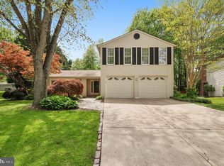 6314 Falling Brook Dr, Burke, VA 22015