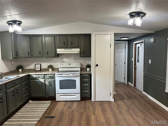 4th image of 600 Oakmont Dr