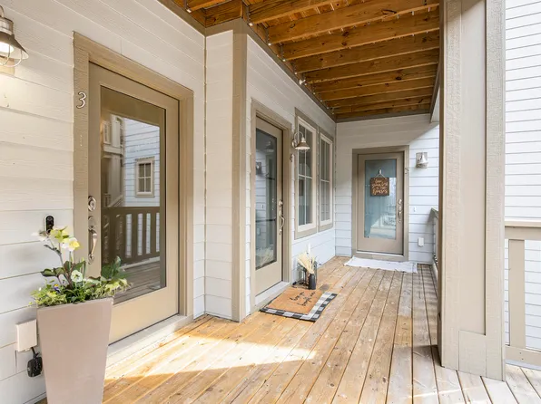 2005 Celadon Dr NE Suite 3, Grand Rapids, MI 49525