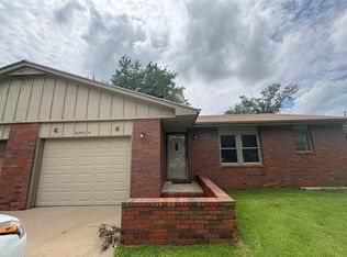 3207 N Severance St UNIT B, Hutchinson, KS 67502