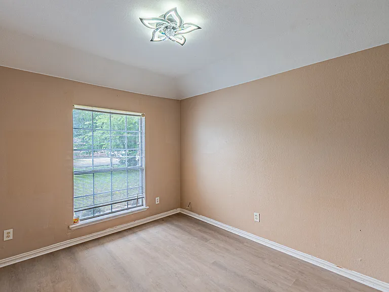 464 Bass Rd — Photo 12