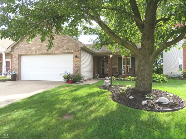 2267 Rolling Oak Dr, Indianapolis, IN 46214