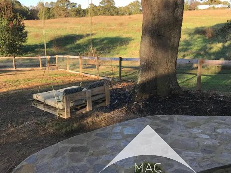 820 Chick Springs Rd — Photo 5