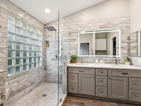 4th image of 4527 E FERNWOOD Court