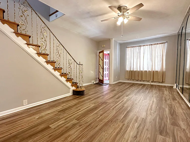 2509 S Rosewood St — Photo 10