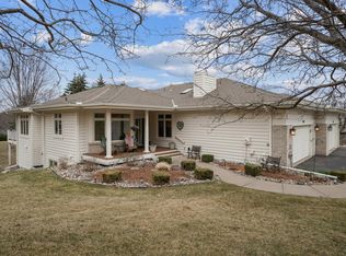 8924 Hilloway Rd, Eden Prairie, MN 55347