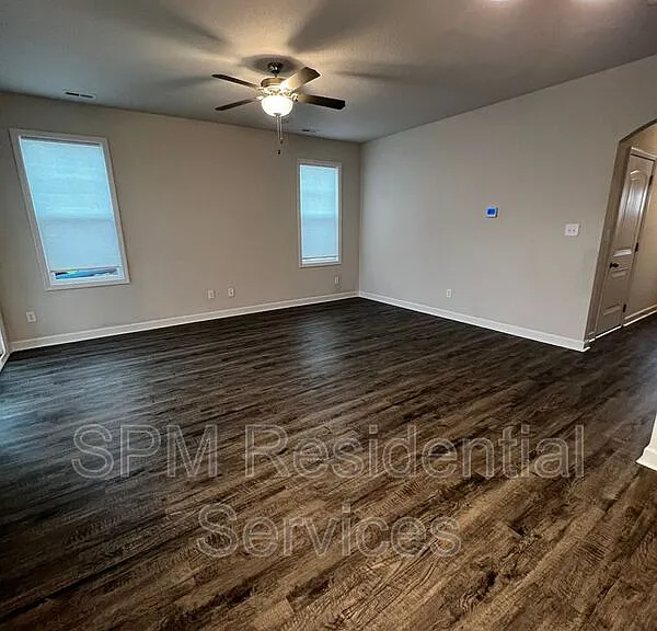 407 Vandemere Ct — Photo 5