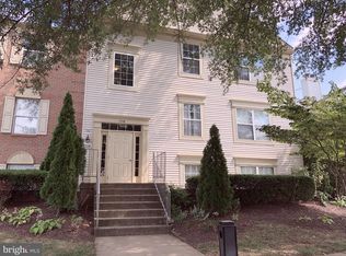 1118 Huntmaster Ter NE UNIT 202, Leesburg, VA 20176