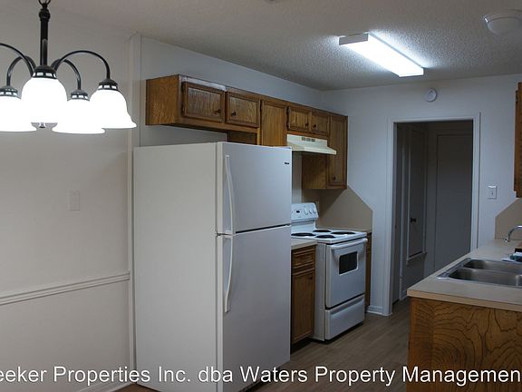2nd image of 214 Tamara Dr