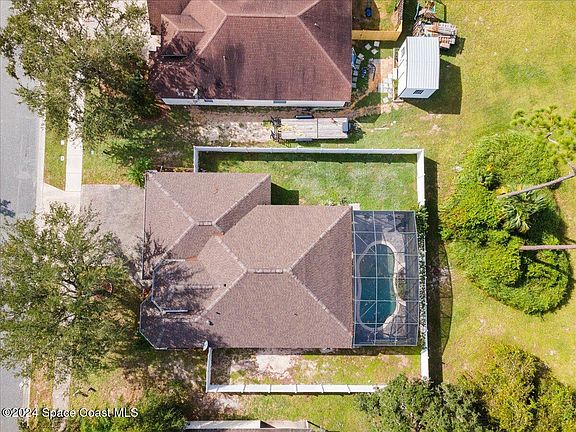 4th image of 4068 Rolling Hill Dr