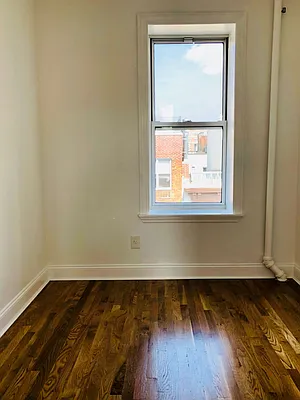 Rented by Warren T Real Estate Corp. | media 36