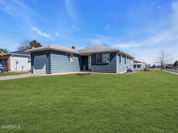 5th image of 31 Boca Raton Street