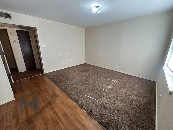 2nd image of 302 Georgia St #10