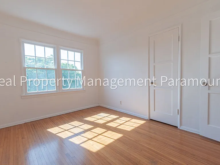 1460 S Orange Grove Ave — Photo 41
