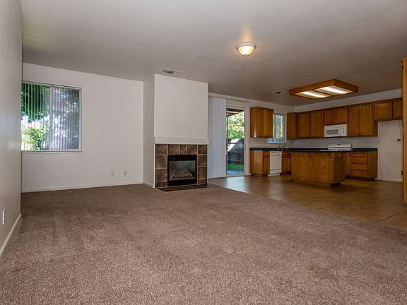 2nd image of 834 Carson Dr