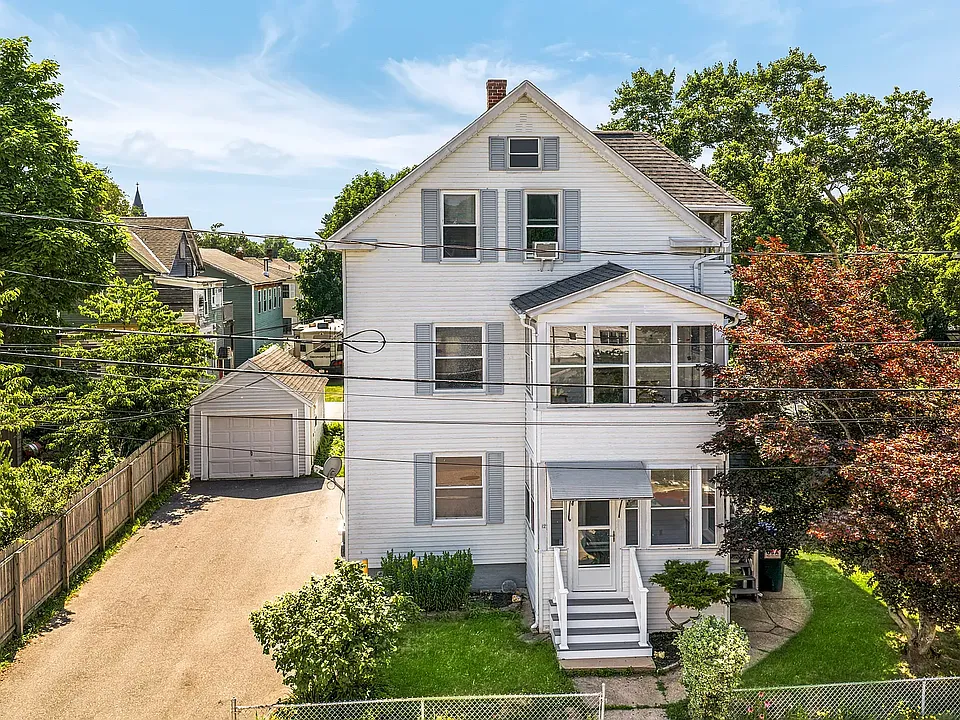 12 Johnson Ave #1