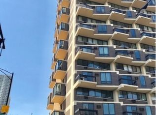 6166 N Sheridan Rd APT 12G, Chicago, IL 60660