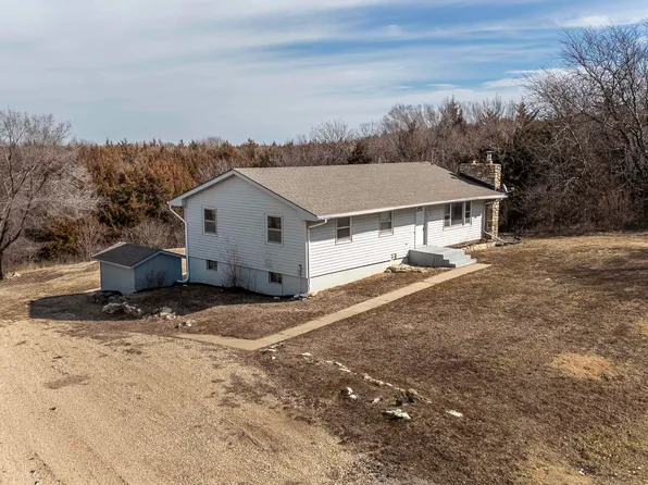 9012 Blue Ridge Rd, Manhattan, KS 66503