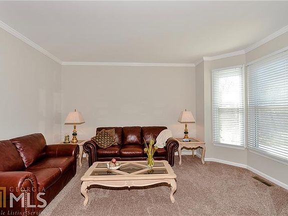 2nd image of 1153 Blackhawk Pl