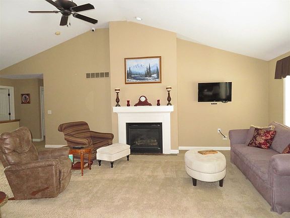 2nd image of 67265 Kensington Dr