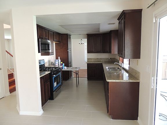 4th image of 6304 N Pine Ave