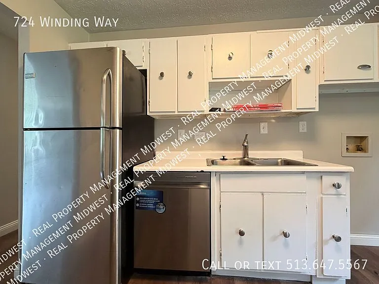 724 Winding Way — Photo 6