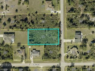 703 8th Ave, Lehigh Acres, FL 33972