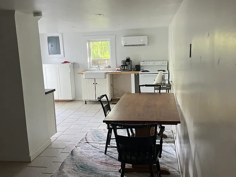470 Grass Ct — Photo 6