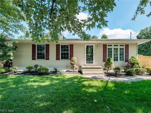 3758 Morley Dr, Kent, OH 44240